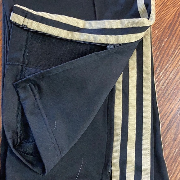 Adidas track pant - Picture 4 of 4